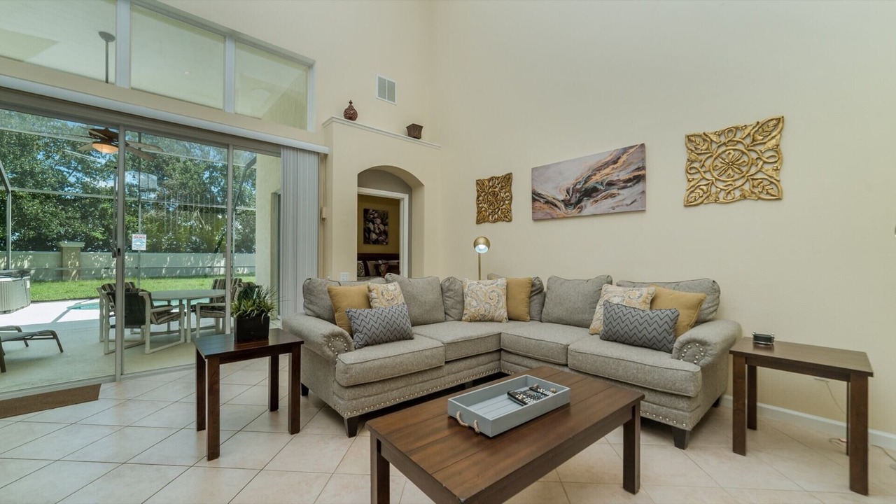 Photo of Livingroom in Windsor Palms