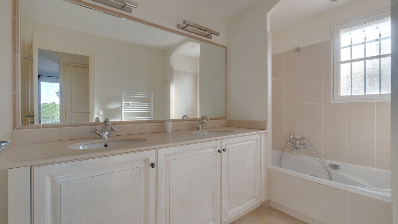 Photo of Bathroom in La Motte