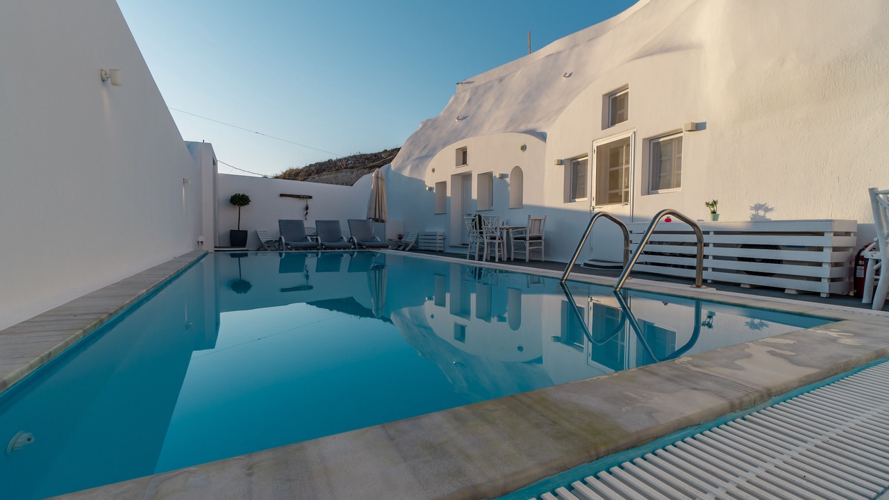 Photo of Others in Fira