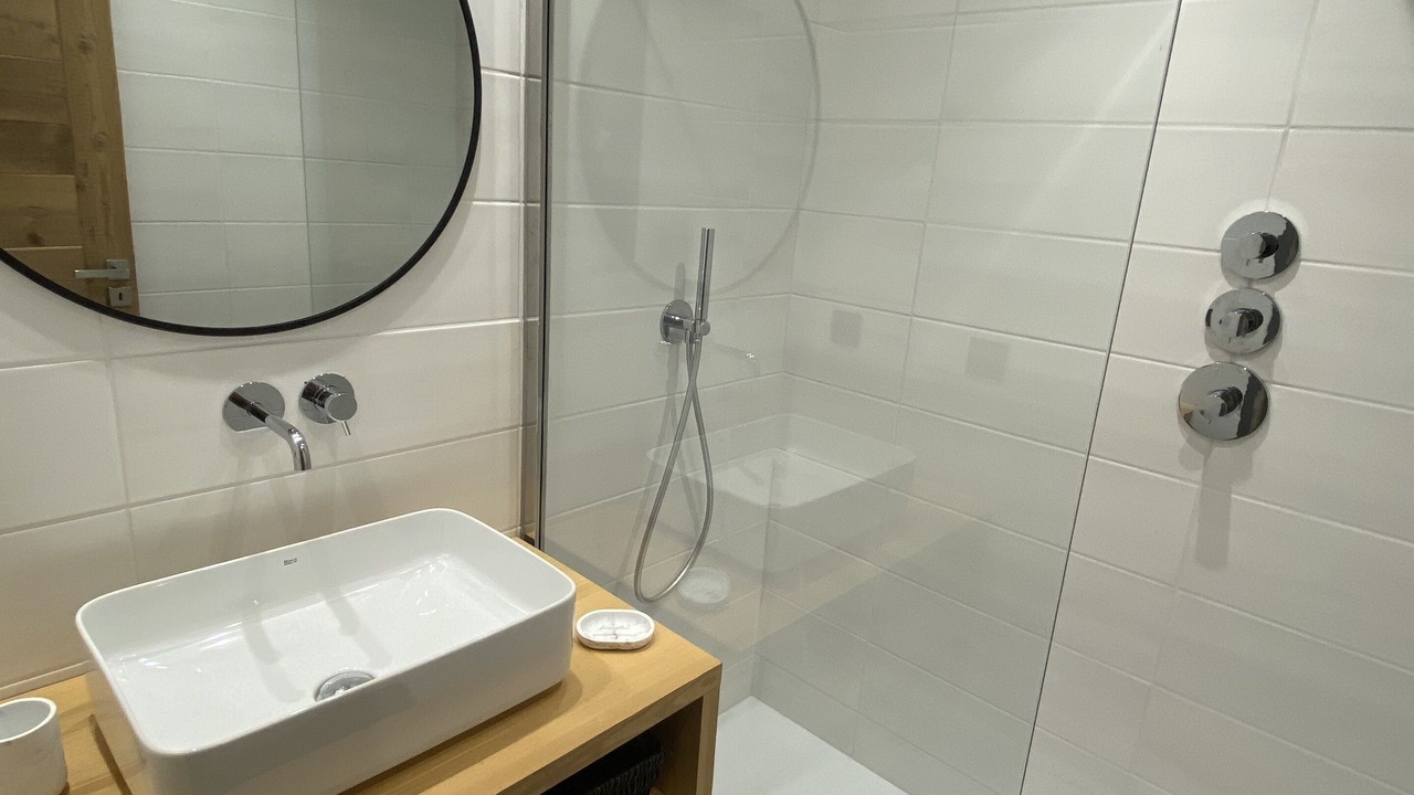 Photo of Bathroom in Servoz