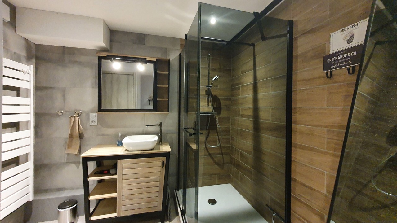 Photo of Bathroom in LʼArgentiere-la-Bessee