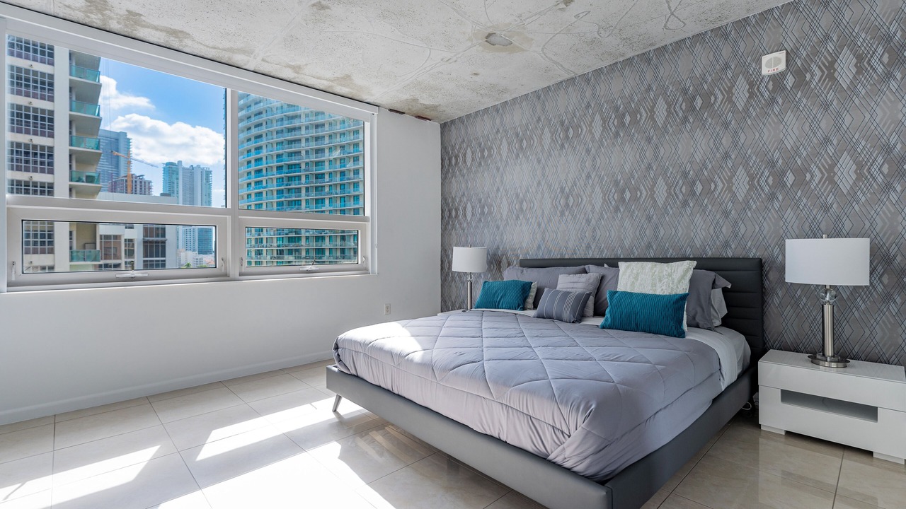 Photo of Bedroom in Midtown