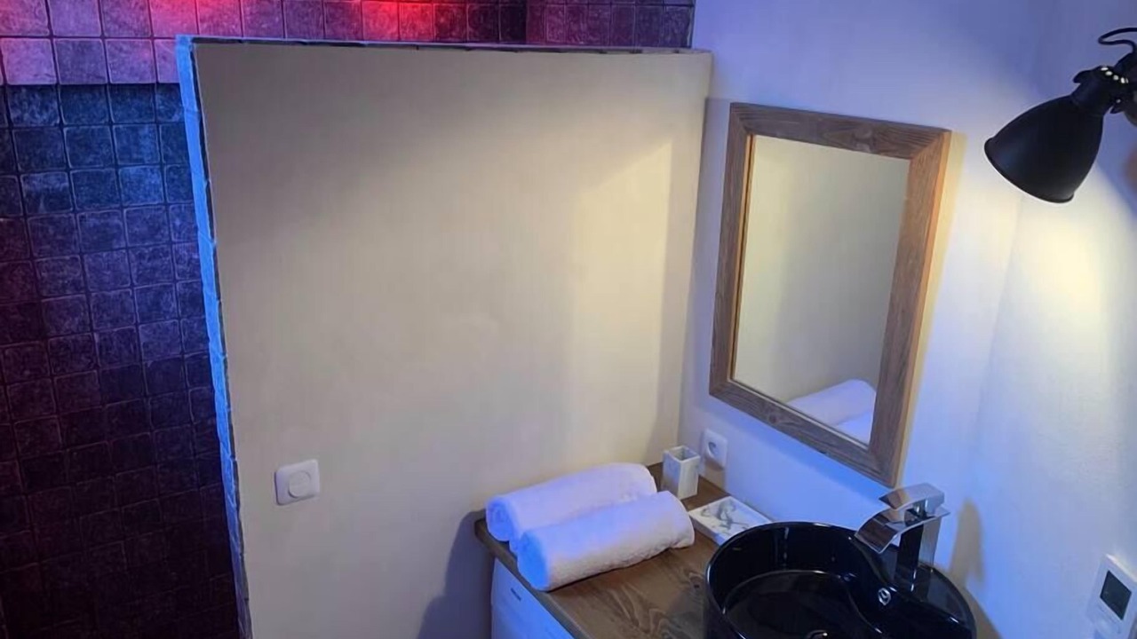 Photo of Bathroom in Nancroit