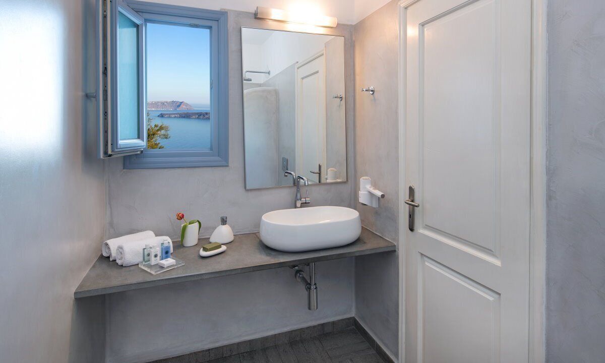 Photo of Bathroom in Akrotiri