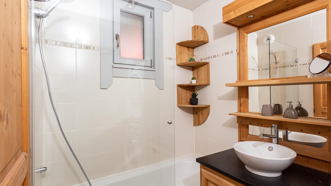 Photo of Bathroom in Chamonix City Centre
