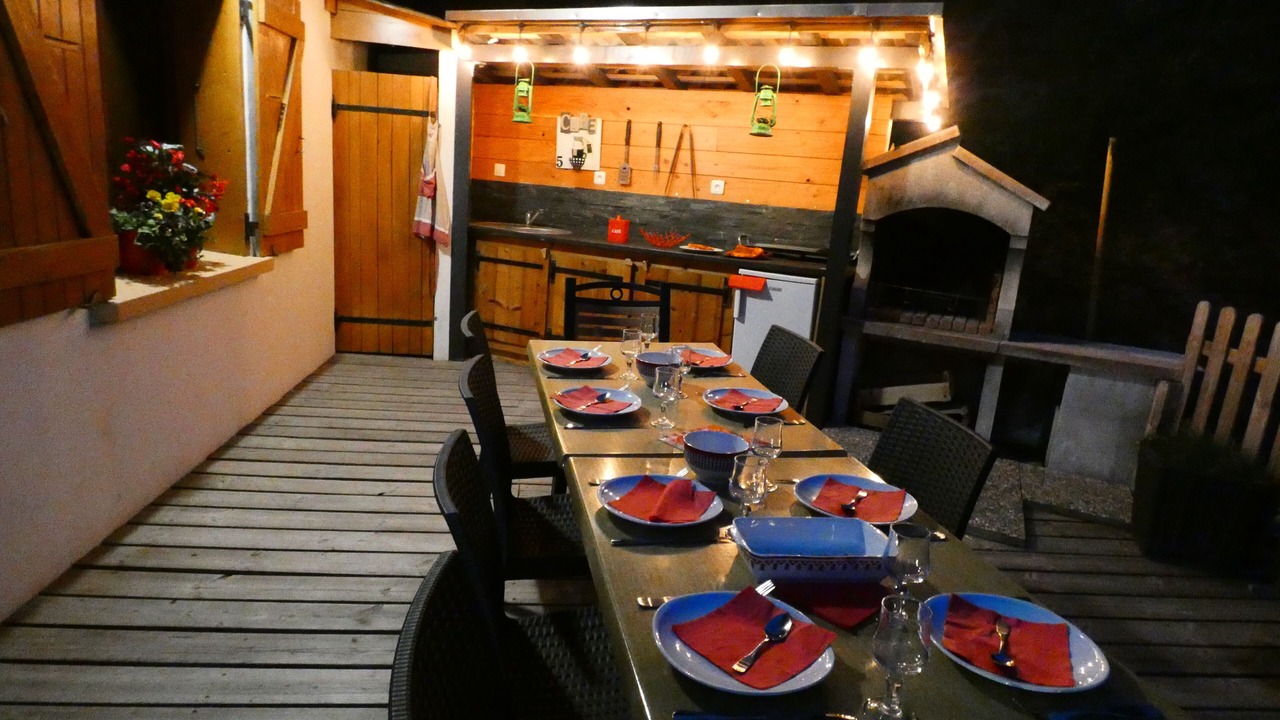 Photo of Outdoor in Thones