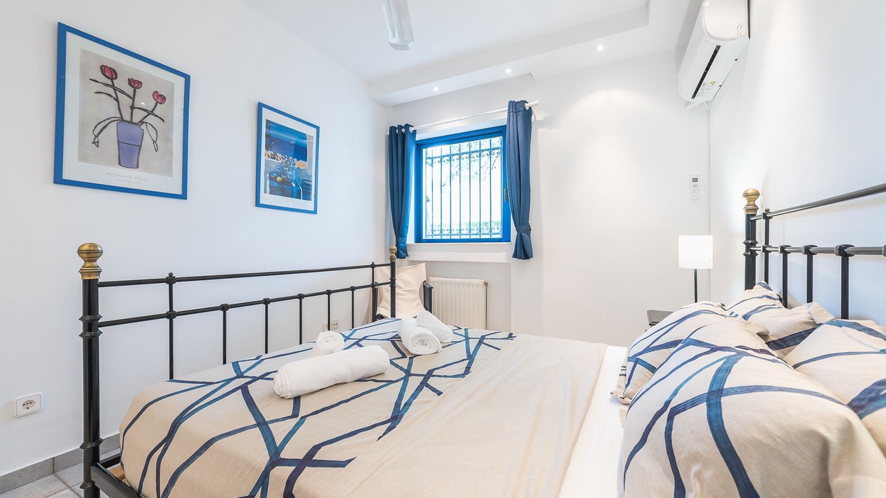Photo of Bedroom in Lavreotiki