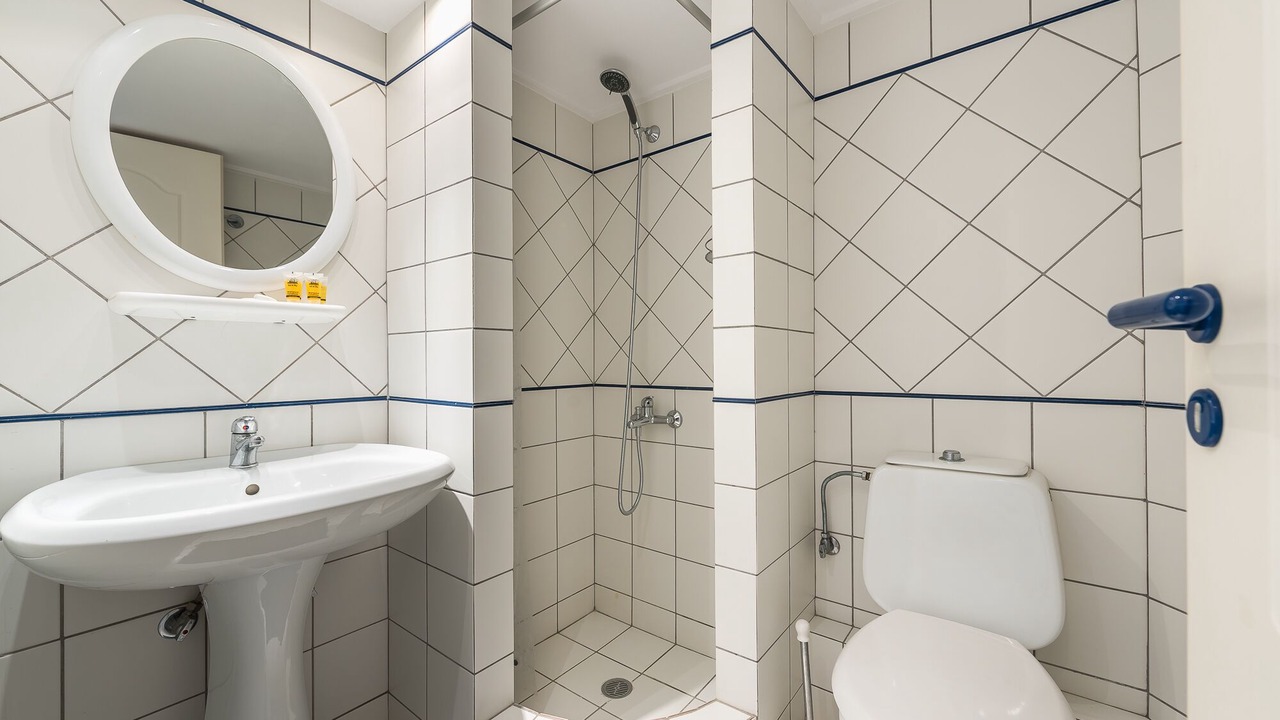 Photo of Bathroom in Lavreotiki