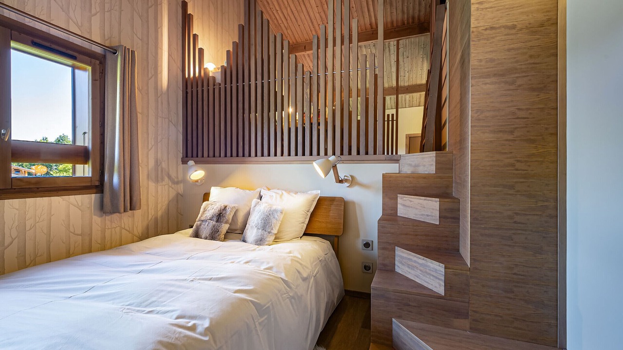 Photo of Bedroom in Demi-Quartier