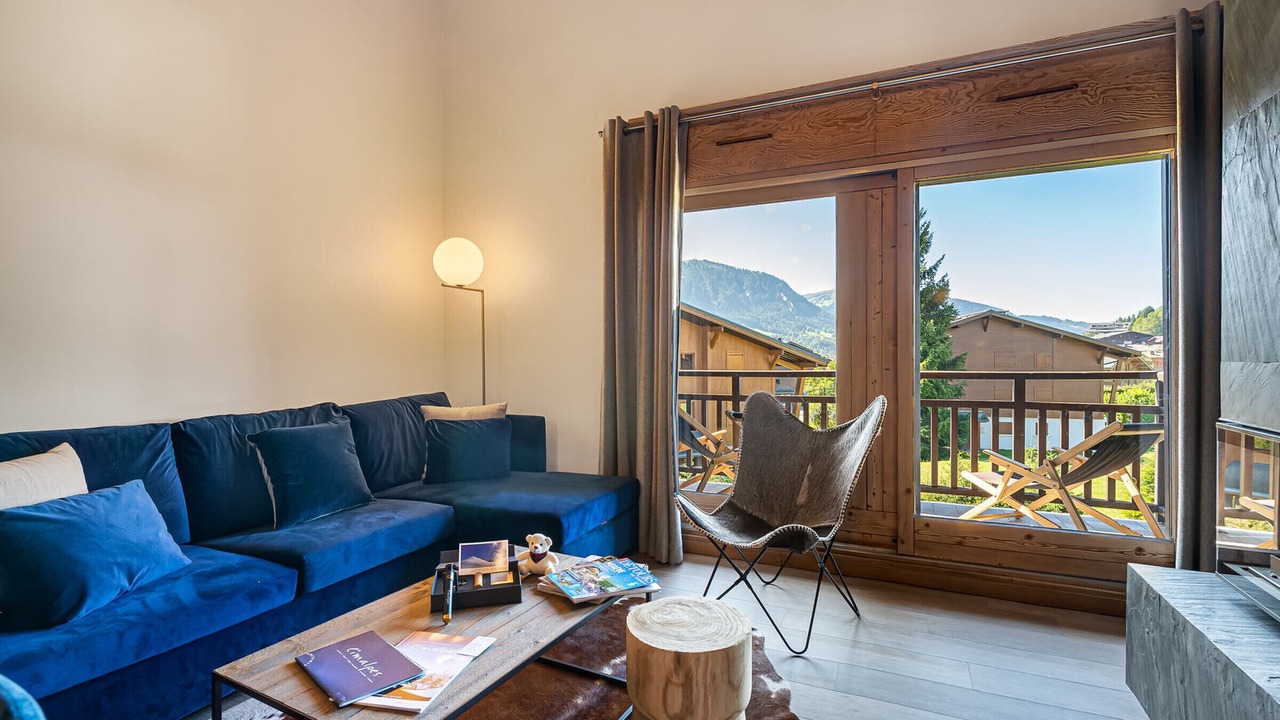Photo of Livingroom in Demi-Quartier