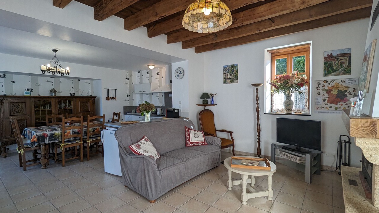 Photo of Livingroom in Perassay