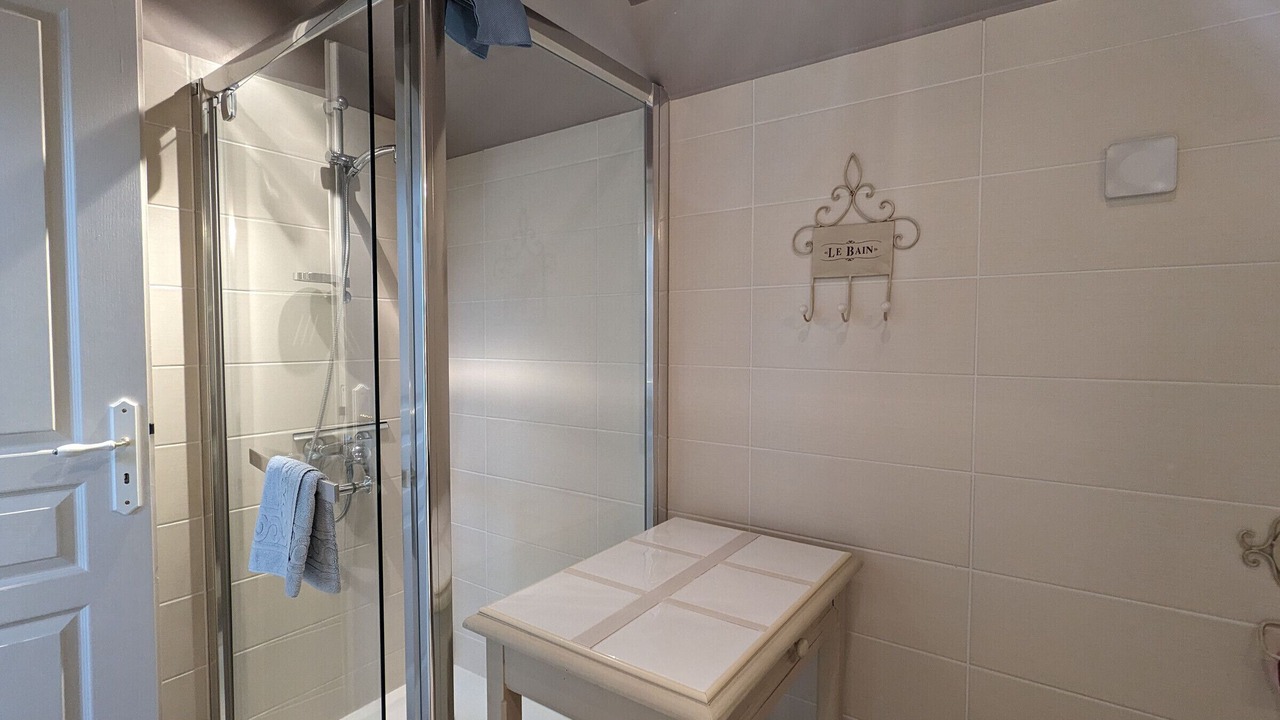 Photo of Bathroom in Perassay