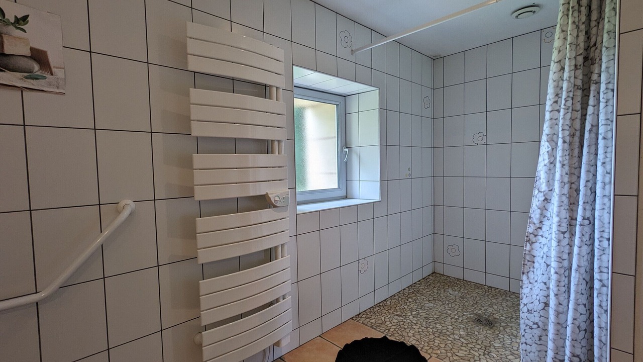 Photo of Bathroom in Lourouer-Saint-Laurent