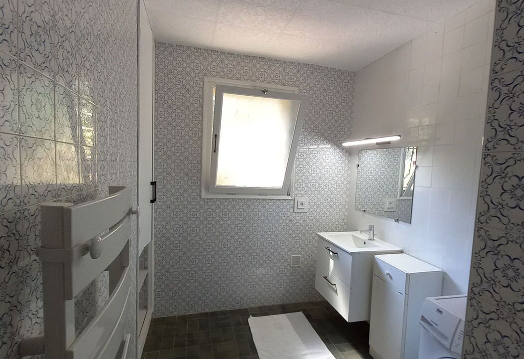 Photo of Bathroom in Le Castellet