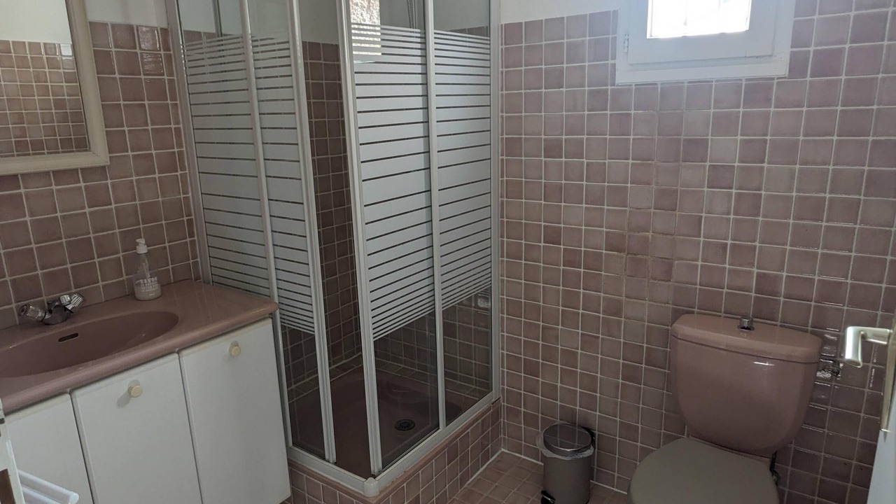 Photo of Bathroom in Carces