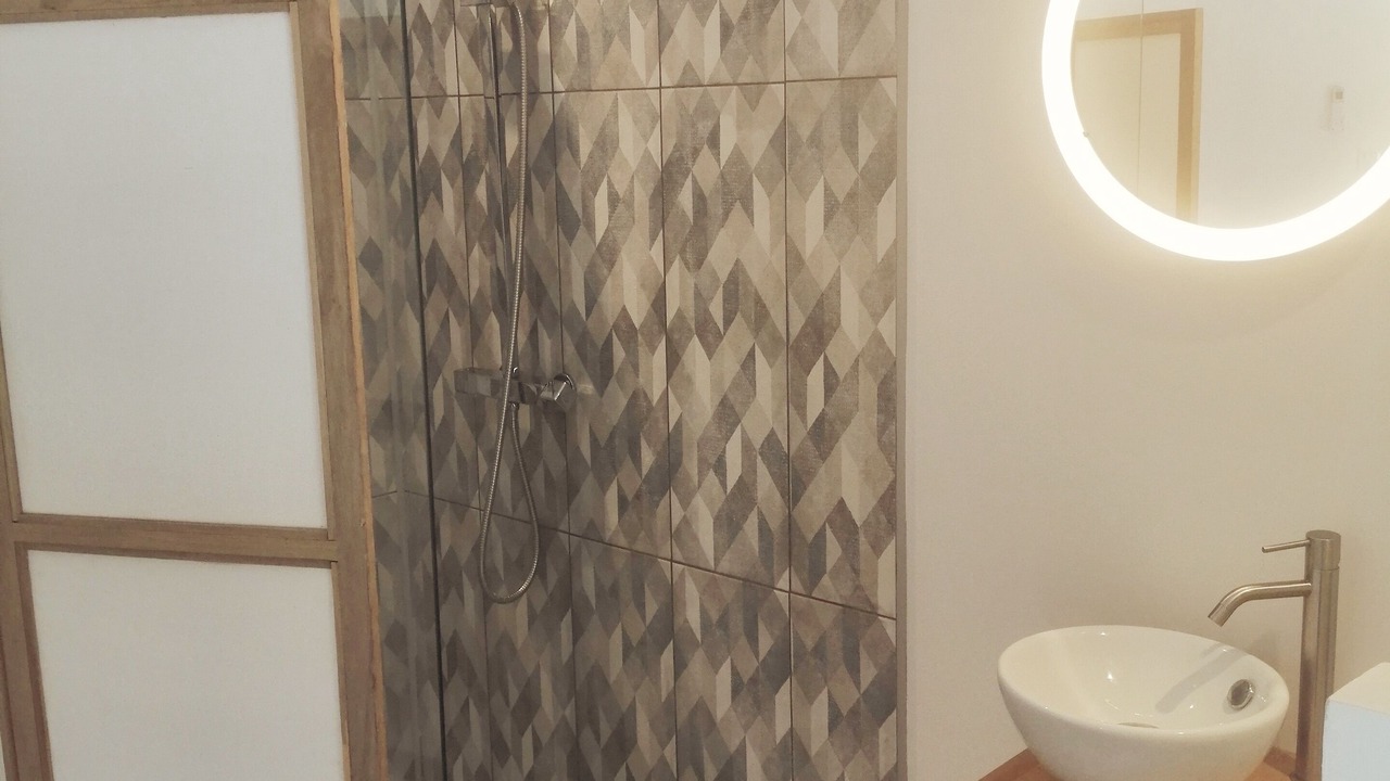 Photo of Bathroom in Puget-Ville