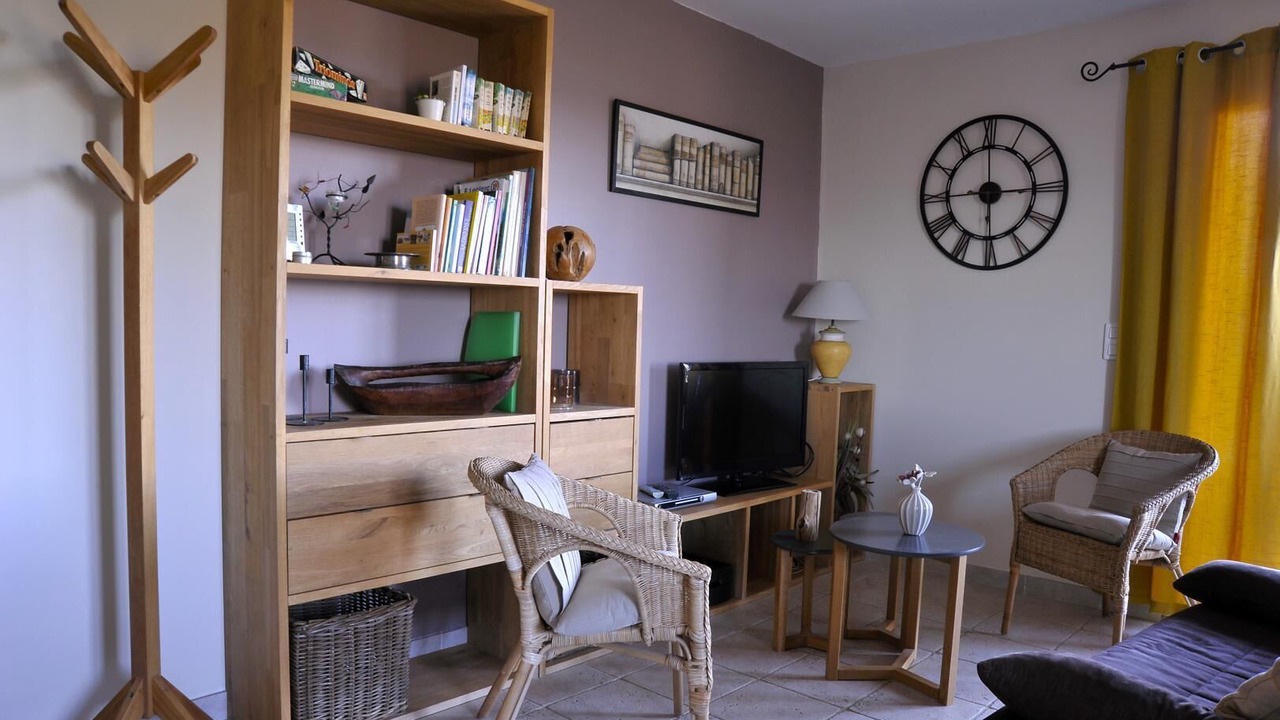 Photo of Livingroom in Les Mayons