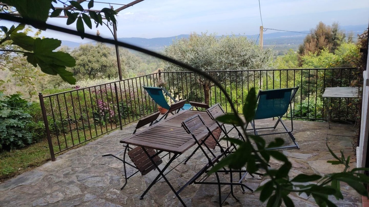 Photo of Patio Balcony in Les Mayons