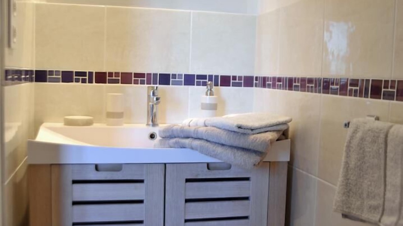 Photo of Bathroom in Les Mayons