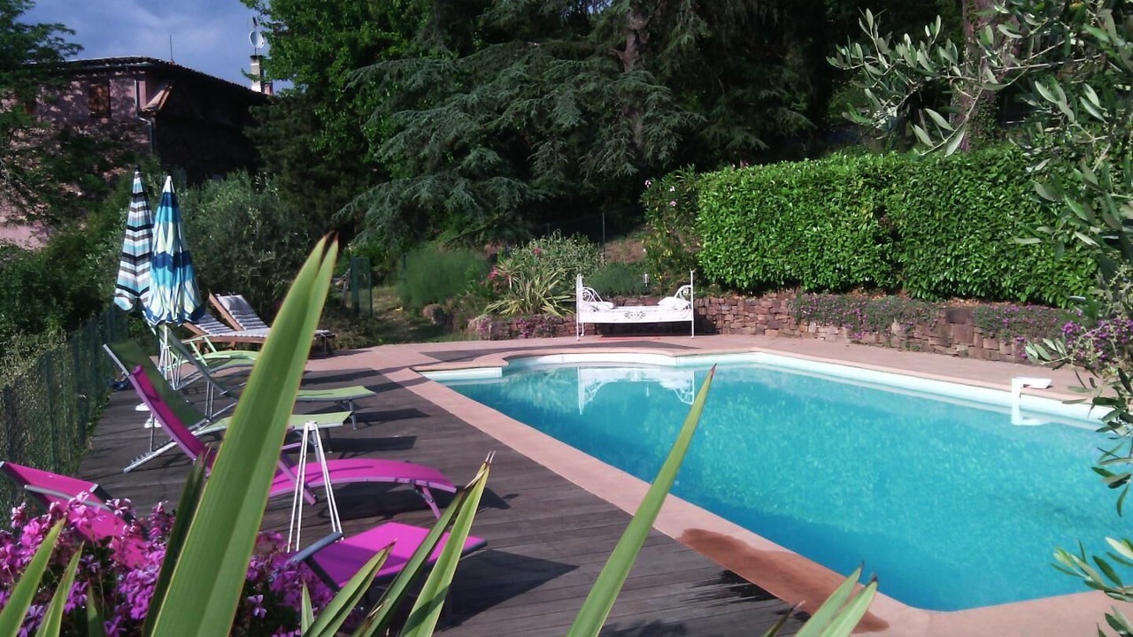 Photo of Outdoor in Les Mayons