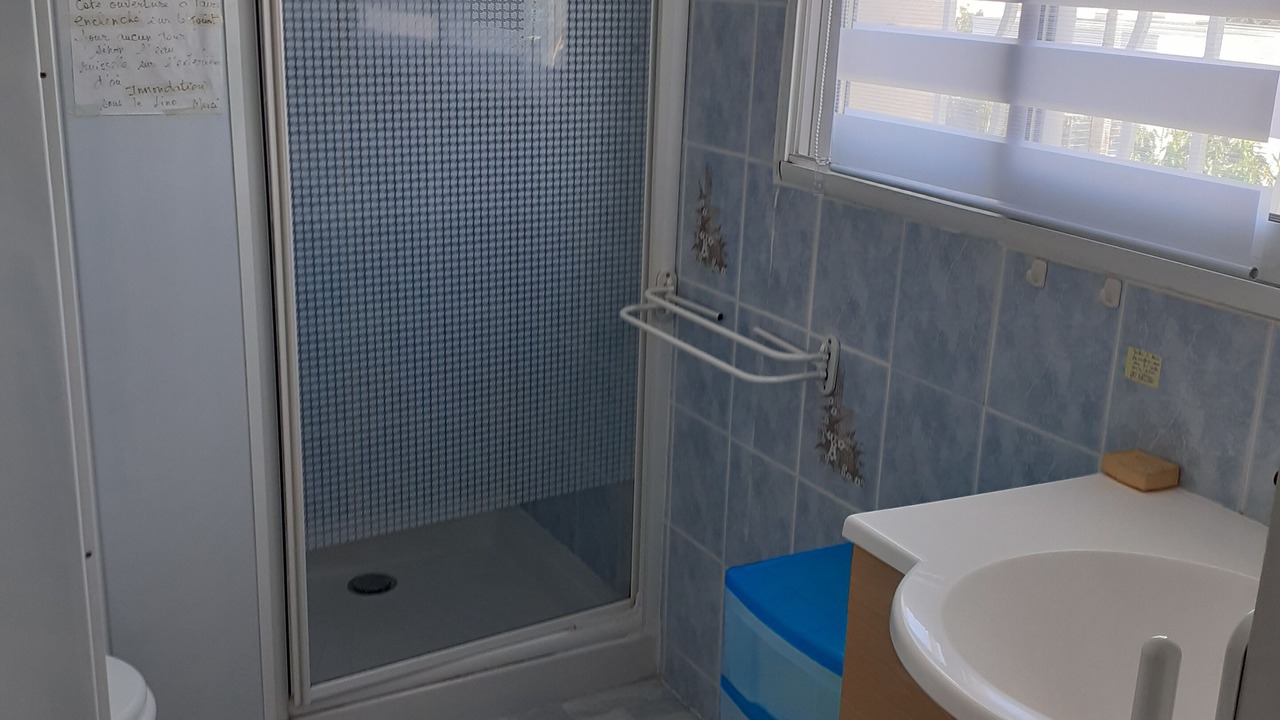 Photo of Bathroom in Six-Fours-les-Plages