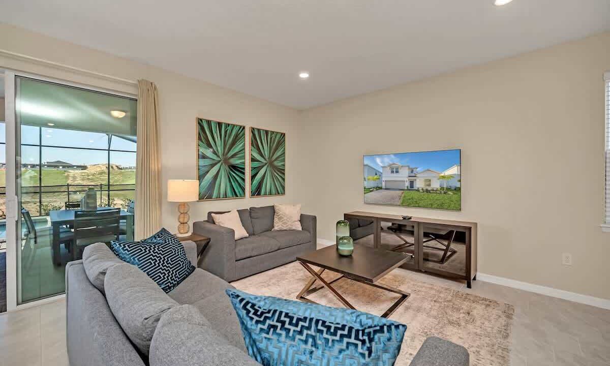 Photo of Livingroom in Davenport