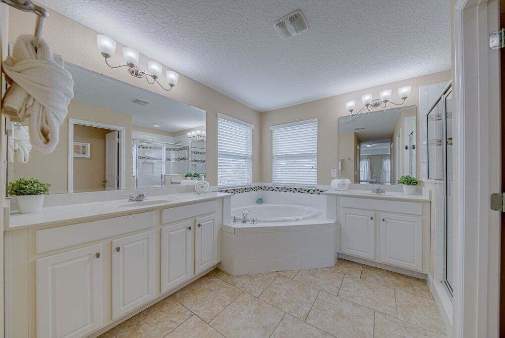 Photo of Bathroom in Loughman