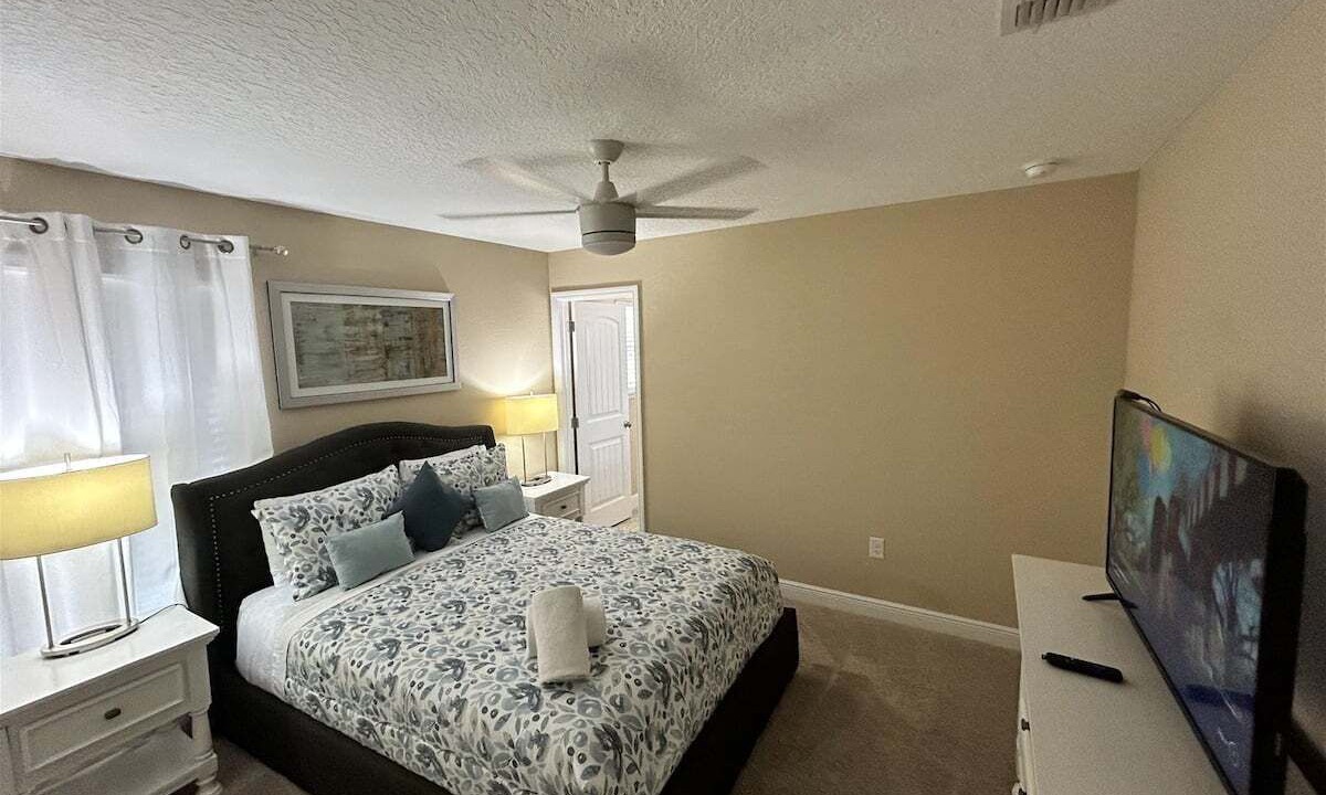 Photo of Bedroom in Loughman