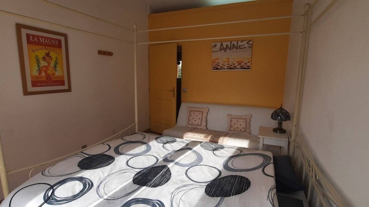 Photo of Bedroom in Entrecasteaux