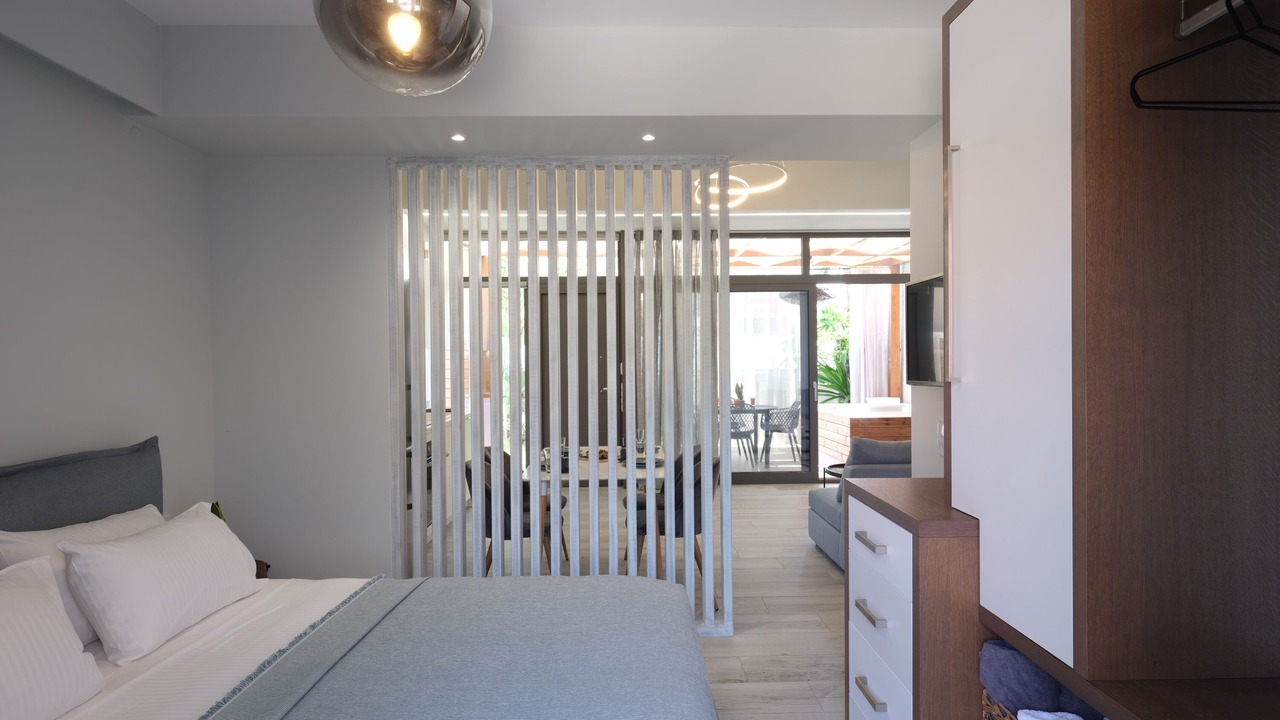 Photo of Bedroom in Adelianos Kampos
