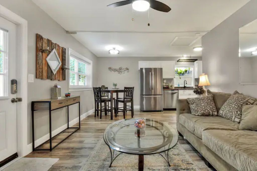 Photo of Livingroom in Lakeland