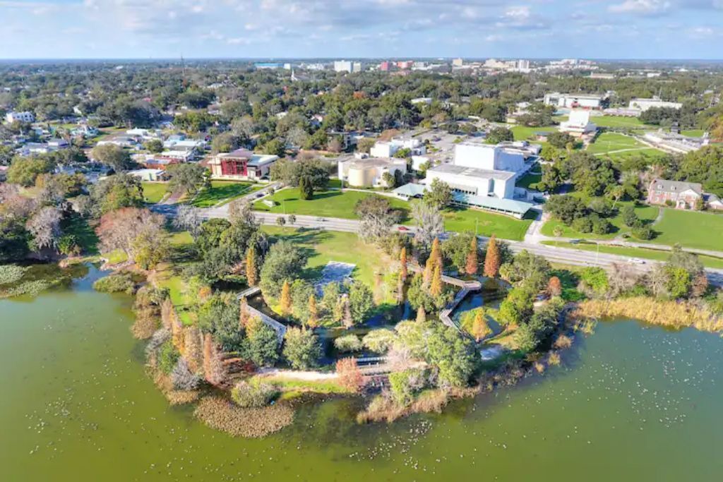 Photo of Outdoor in Lakeland