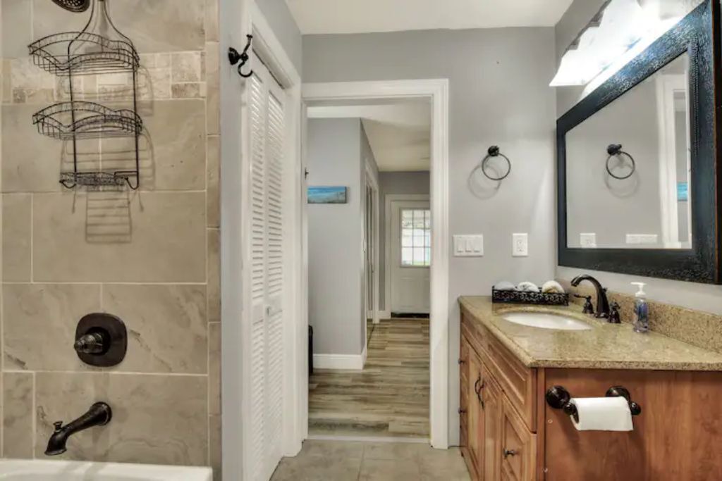 Photo of Bathroom in Lakeland