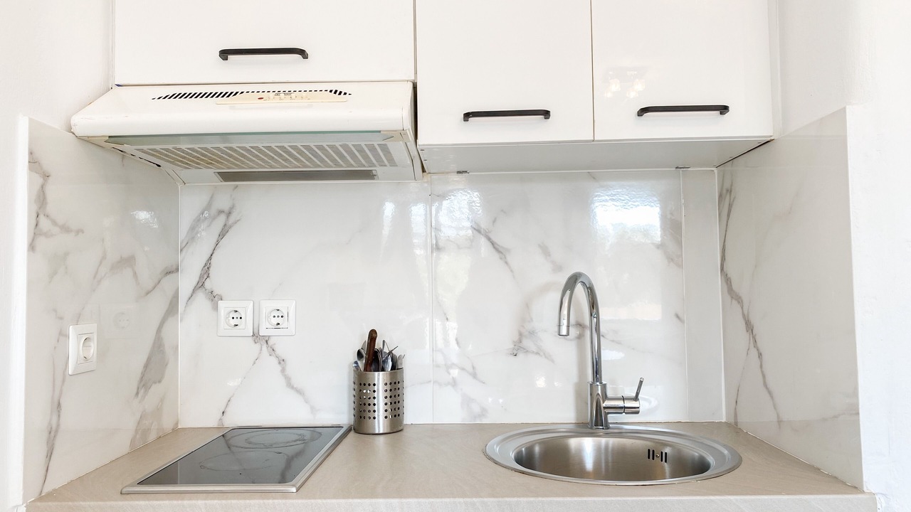 Photo of Kitchen in Platis Gialos