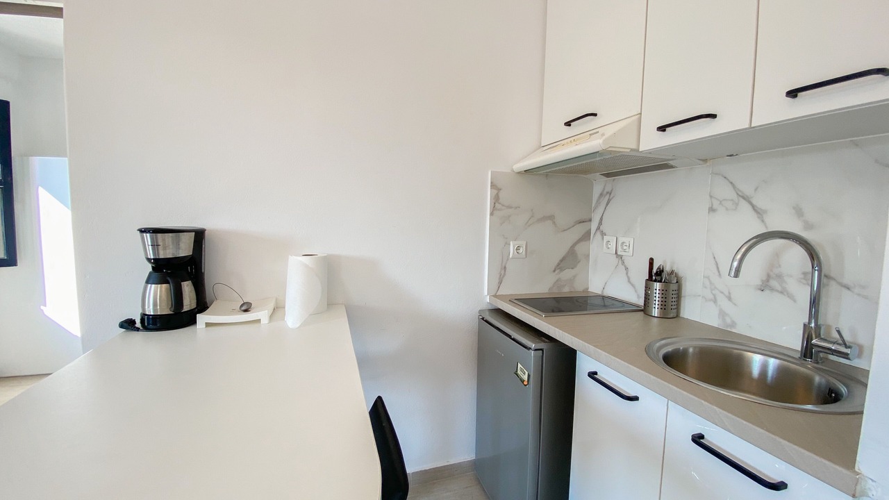 Photo of Kitchen in Platis Gialos