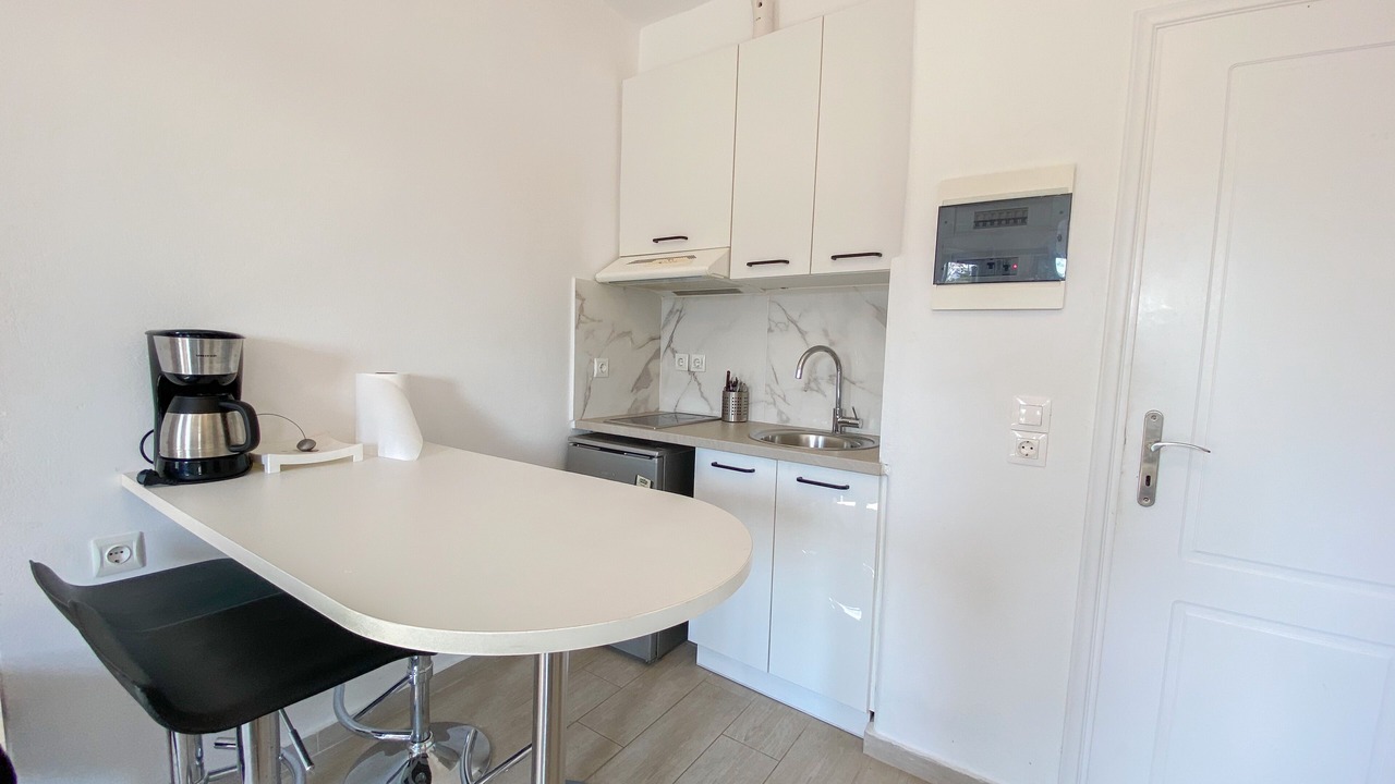 Photo of Kitchen in Platis Gialos