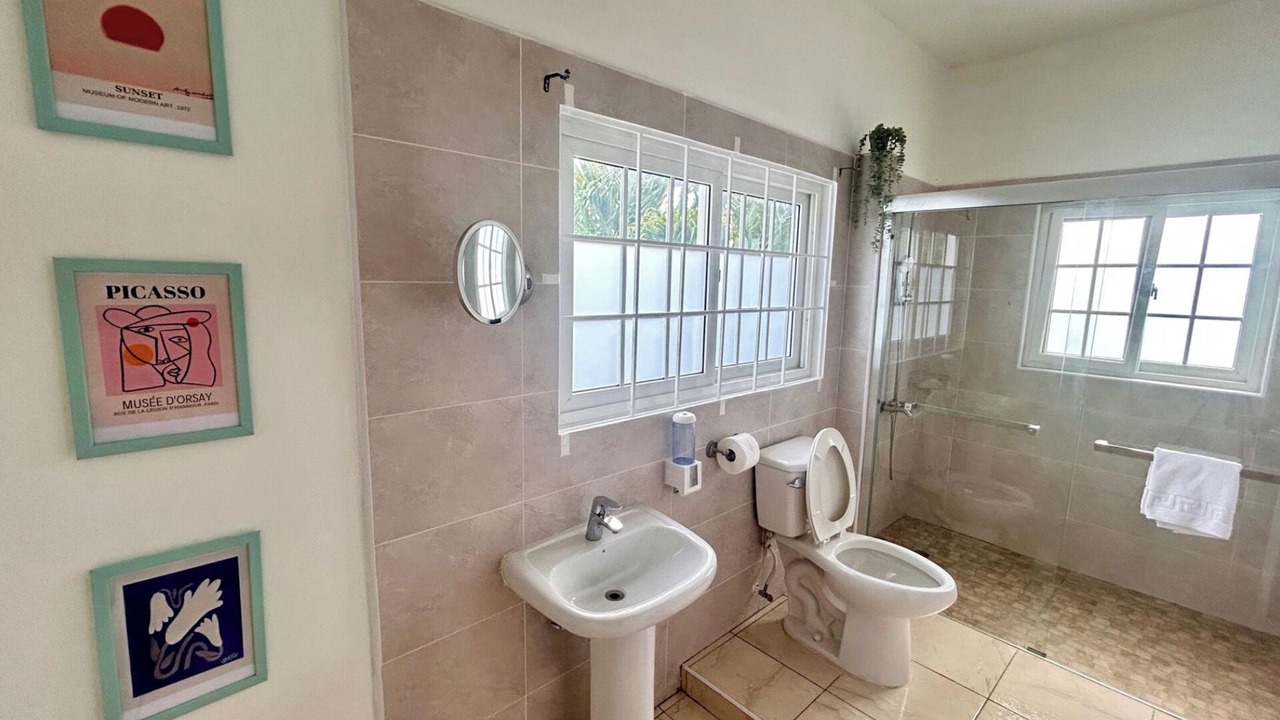 Photo of Bathroom in Runaway Bay