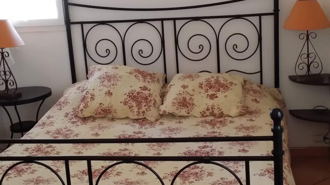 Photo of Bedroom in Entrecasteaux