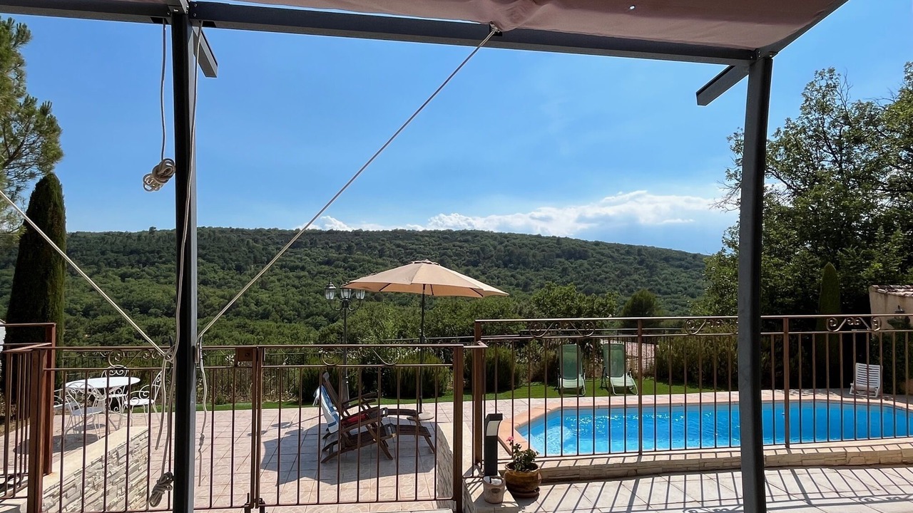 Photo of Patio Balcony in Artignosc-sur-Verdon