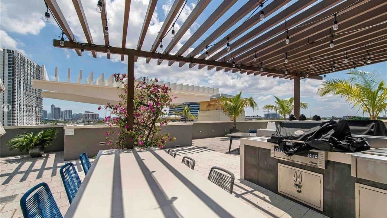 Photo of Outdoor in Midtown