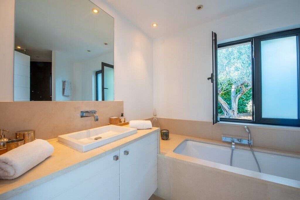 Photo of Bathroom in La Croix-Valmer