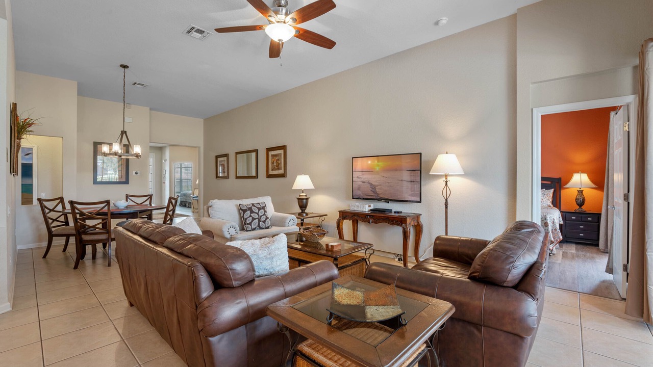 Photo of Livingroom in Windsor Hills