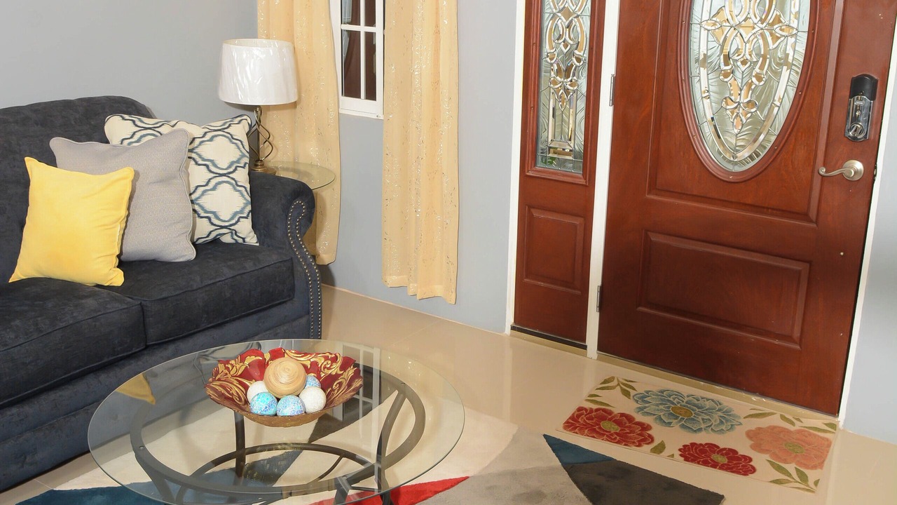 Photo of Livingroom in Runaway Bay