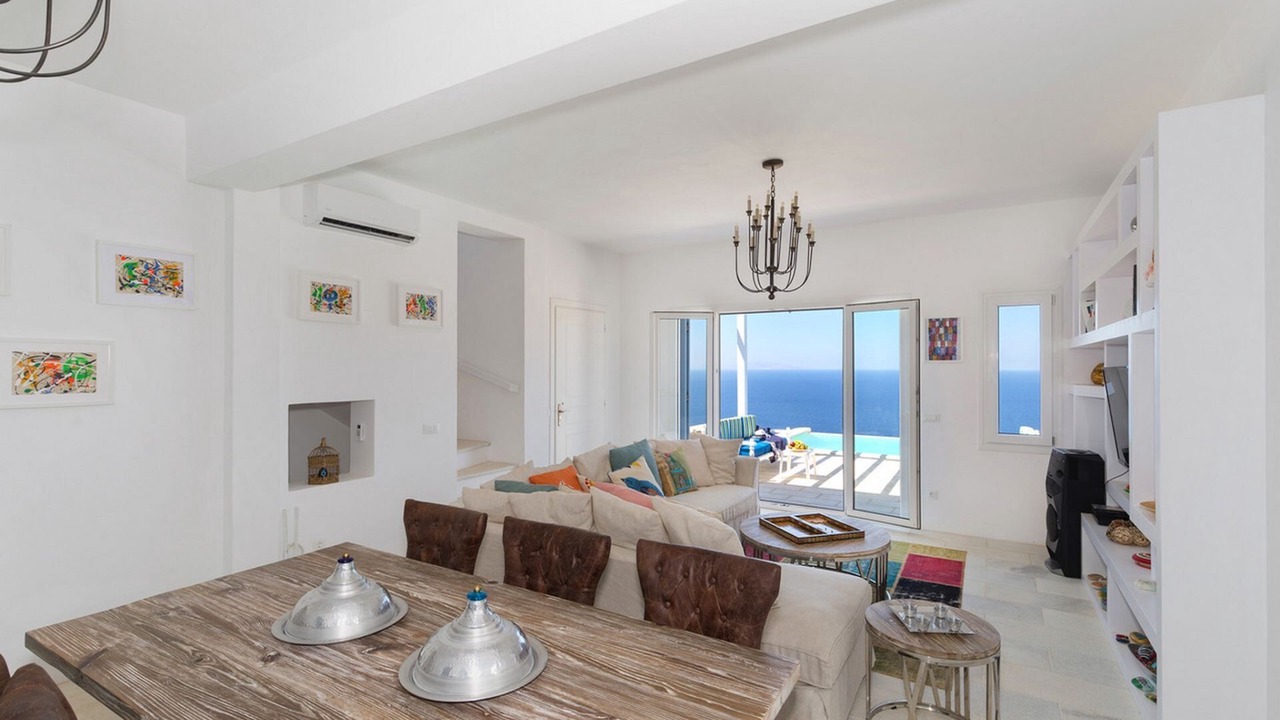 Photo of Livingroom in Ermoupoli