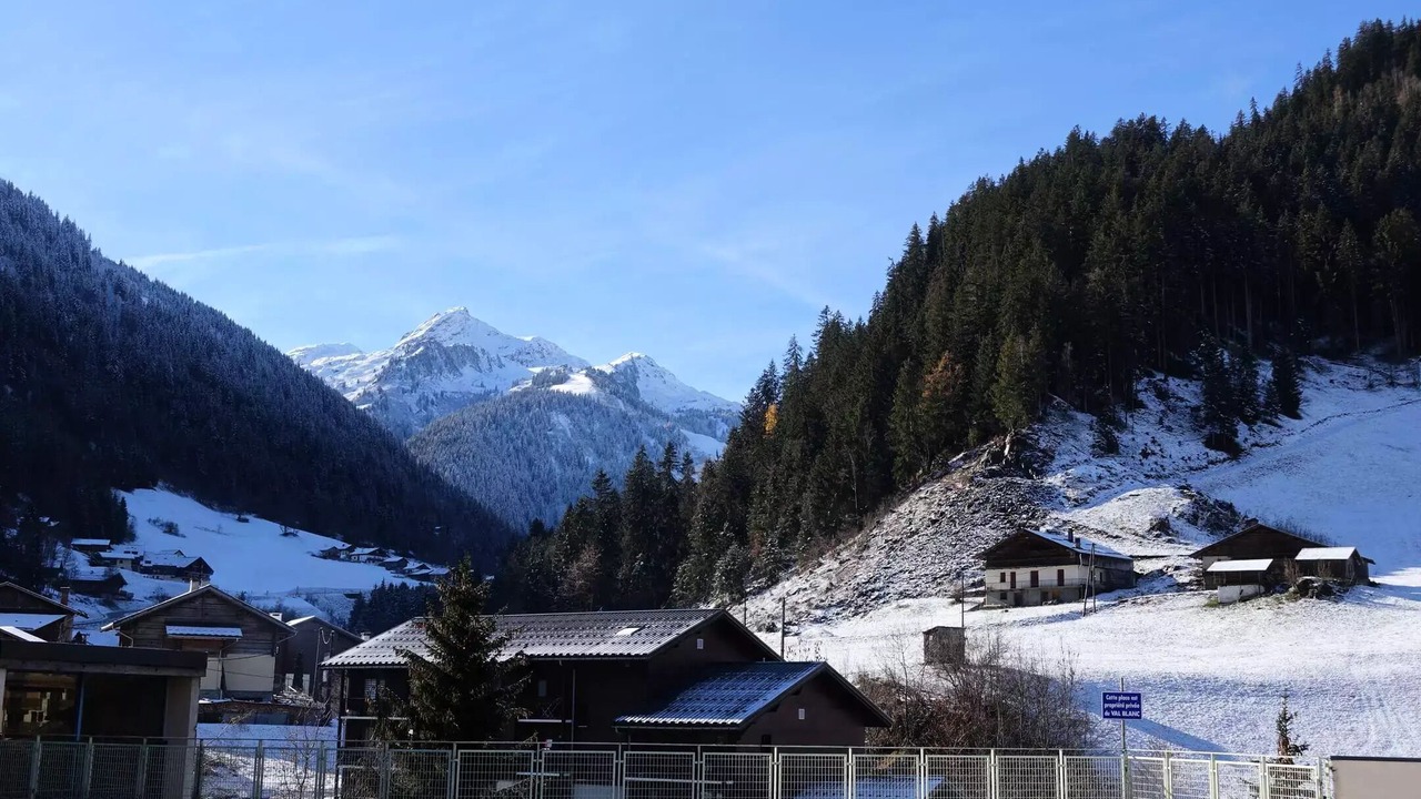 Photo of Others in Areches