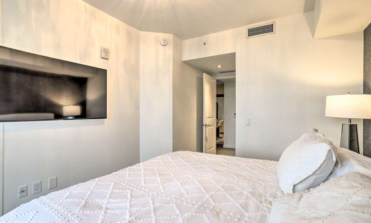 Photo of Bedroom in Town Square