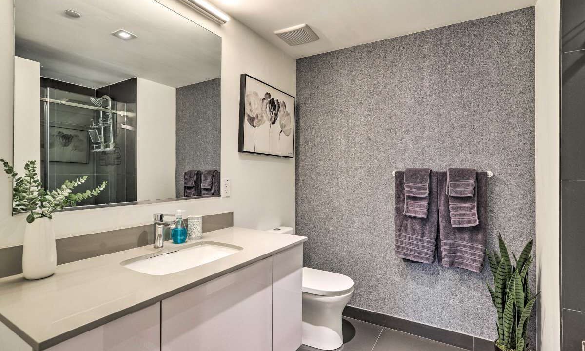 Photo of Bathroom in Town Square