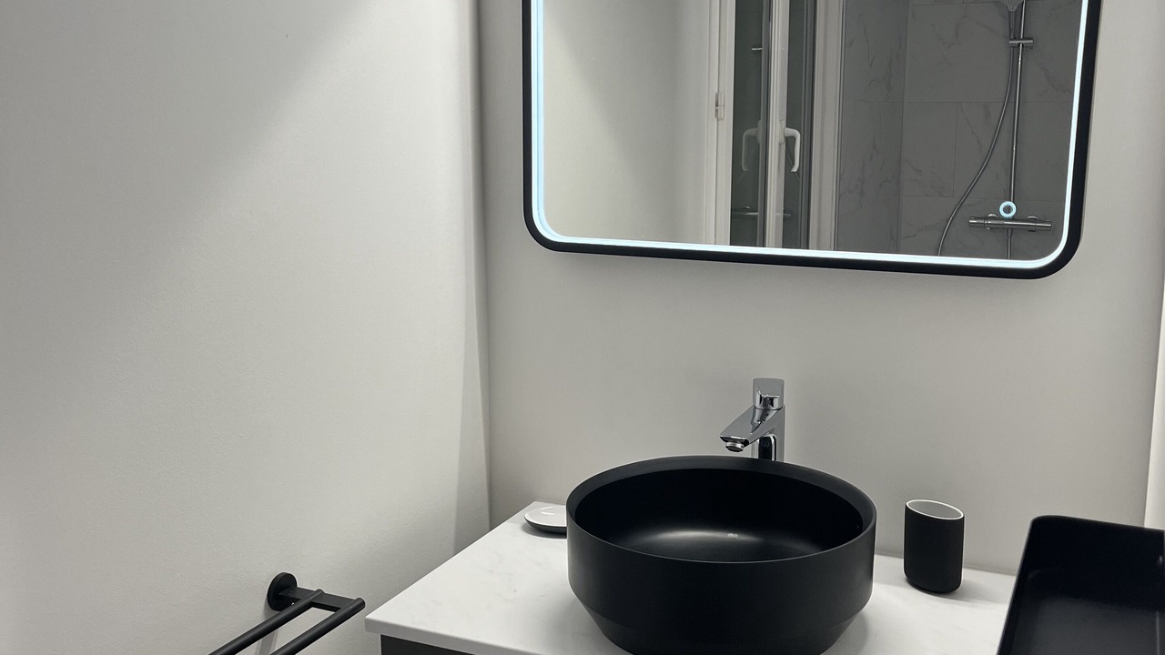 Photo of Bathroom in Flayosc