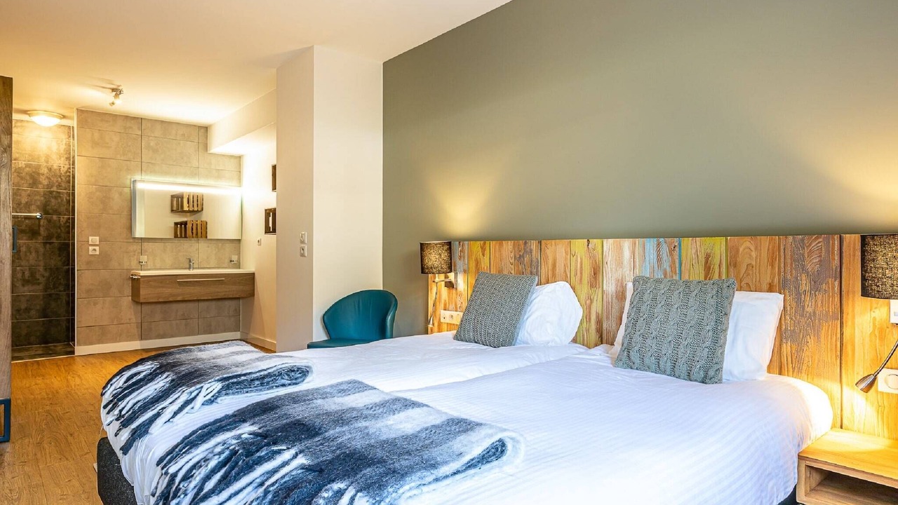 Photo of Others in Abondance