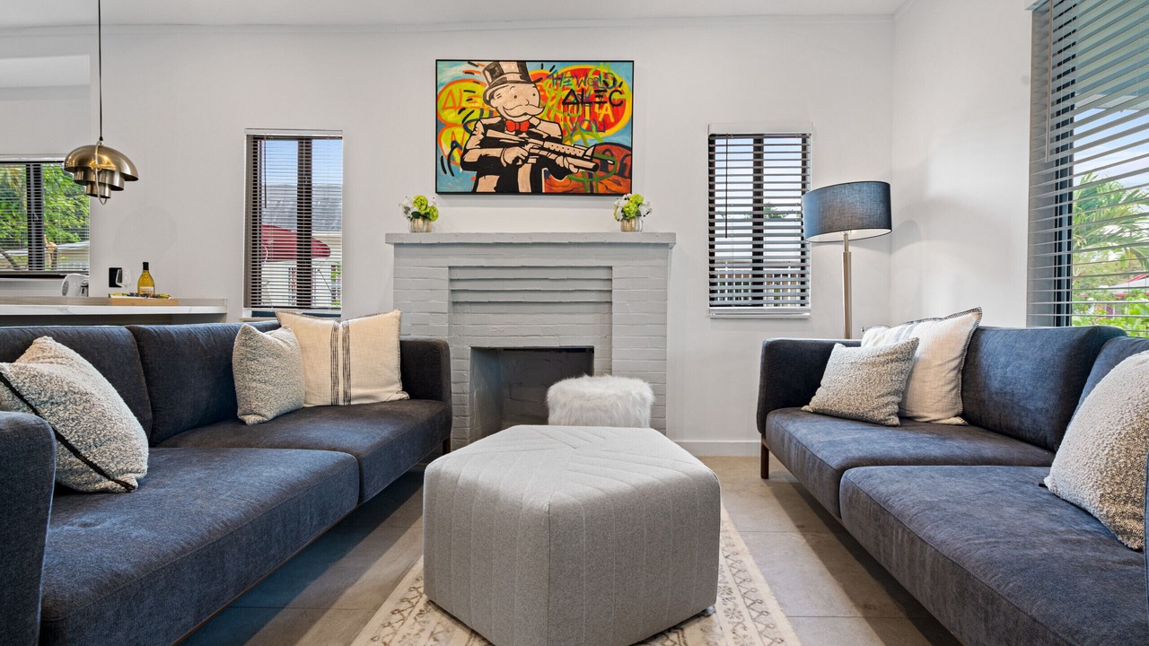 Photo of Livingroom in Midtown